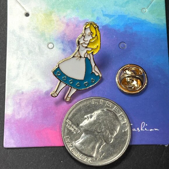 Alice Wonderland Lapel Pin Dress Badge Brooch Accessories Jewelry Gift Pin - Picture 2 of 6